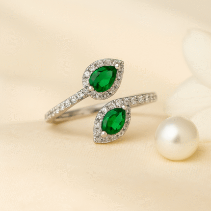 Emerald Glance Ring