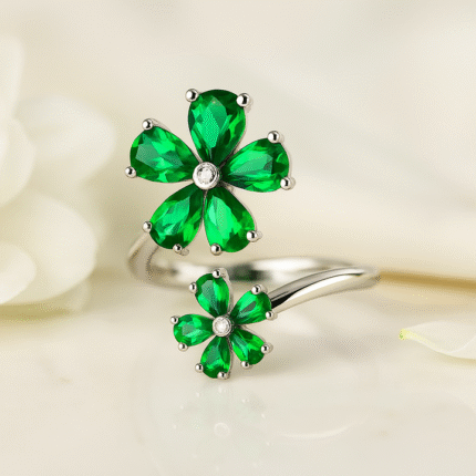 Clover Radiance Dual Bloom Ring