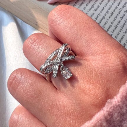 Dazzling Bow Ring